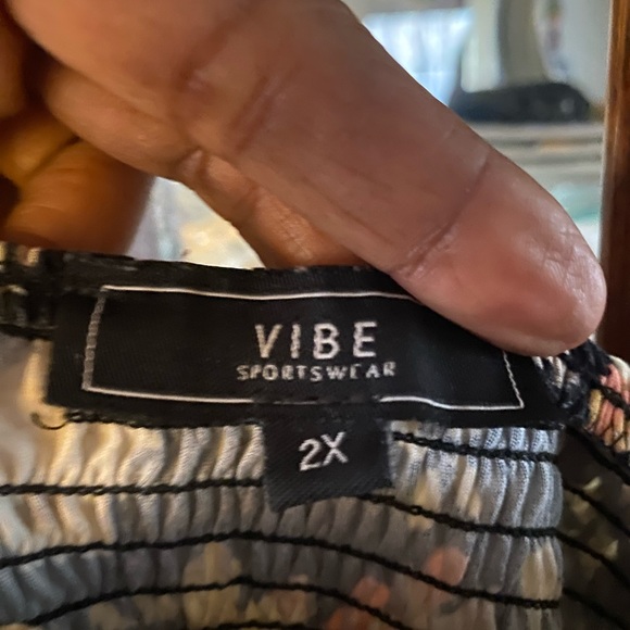 Comfortable and Soft Romper - Picture 4 of 8